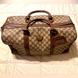 Vintage Gucci 1980’s duffle bag